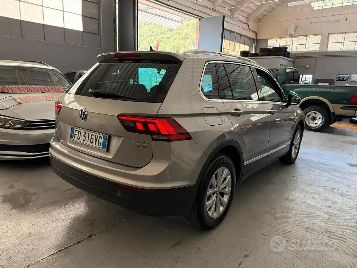 Usata VW Tiguan 150 CV (110 kW) 2016 Grigio SUV