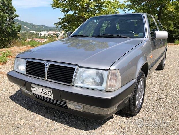 Usata 1988 Lancia Thema Tre volumi | 5500 € - Immagine 1/4