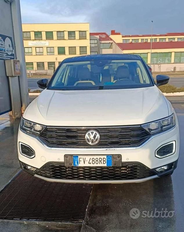 Usata VW T-Roc 150 CV (110 kW) 2019 Bianco SUV