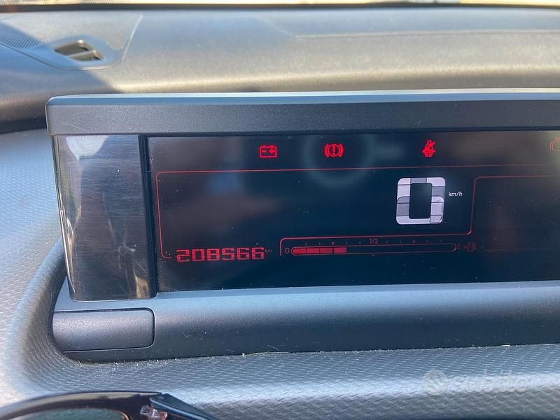 Usata Citroën C4 Cactus 99 CV (72 kW) 2015 Bianco Utilitaria