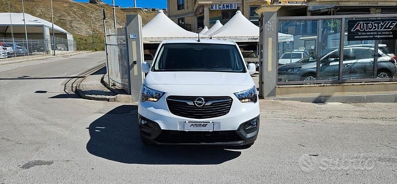 Usata Opel Combo 102 CV (75 kW) 2020 Bianco Monovolume