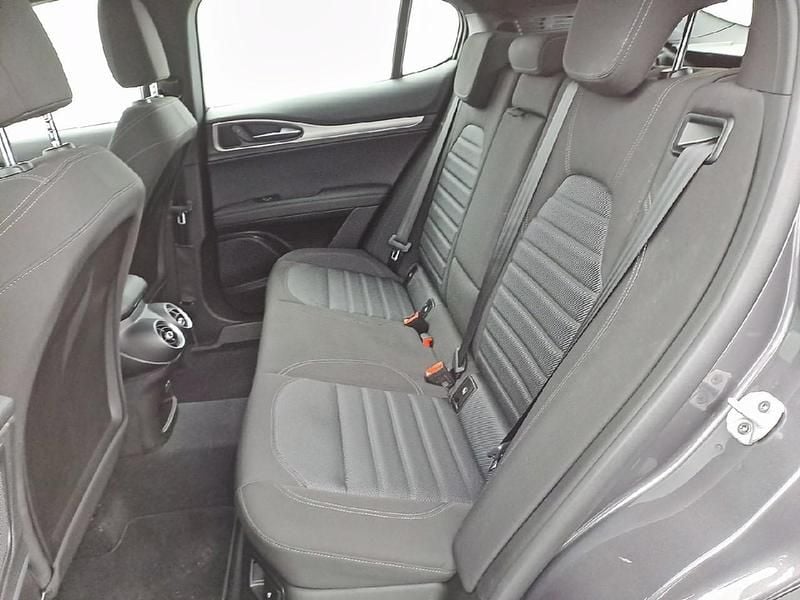 Usata Alfa Romeo Stelvio Sprint 210 CV (154 kW) 2024 Grigio SUV