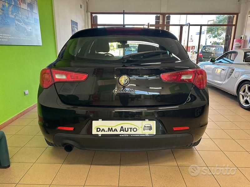Usata Alfa Romeo Giulietta Distinctive 105 CV (77 kW) 2010 Nero Berlina