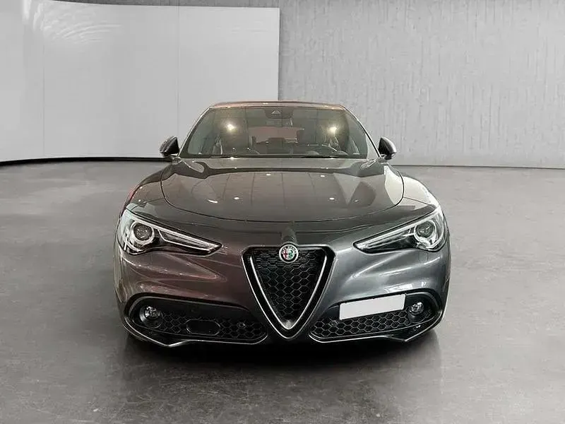 Usata Alfa Romeo Stelvio Veloce 210 CV (154 kW) 2022 Grigio SUV