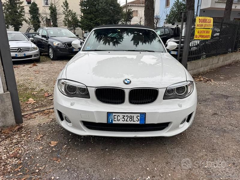 Bianco Usata 2011 BMW 120 Cabriolet Efficient Dynamics Cabrio | 8900 € (Ottimo prezzo) - Immagine 1/4