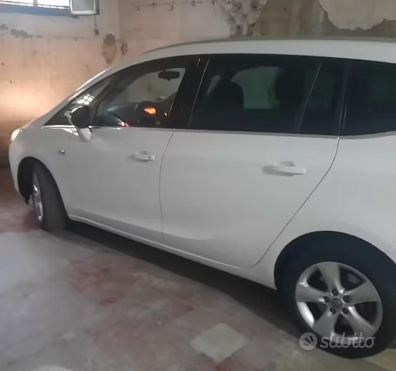 Usata Opel Zafira Tourer 140 CV (102 kW) 2014 Bianco Monovolume
