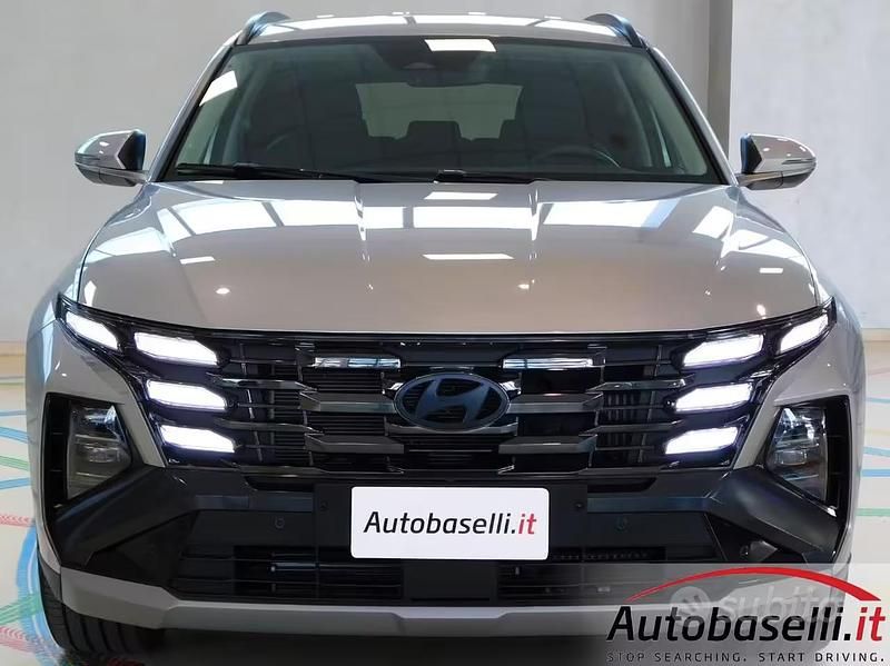 Usata Hyundai Tucson 215 CV (158 kW) 2025 Grigio SUV