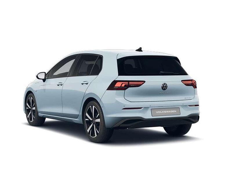 Nuova VW Golf VIII Life 150 CV (110 kW) 2026 Crystal ice blue metallizzato