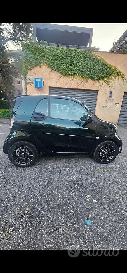 Usata Smart ForTwo Electric Drive 60 kW (82 CV) 2021 Verde Coupé
