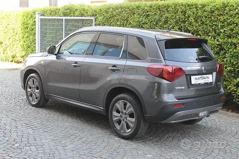 Usata Suzuki Vitara Cool 129 CV (94 kW) 2024 Grigio SUV