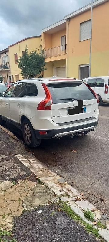 Usata Volvo XC60 163 CV (119 kW) 2012 Bianco SUV