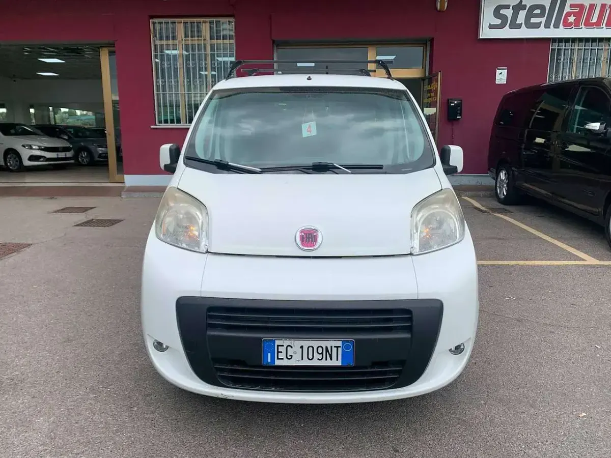 Usata Fiat Qubo Trekking 73 CV (53 kW) 2011 Bianco Monovolume