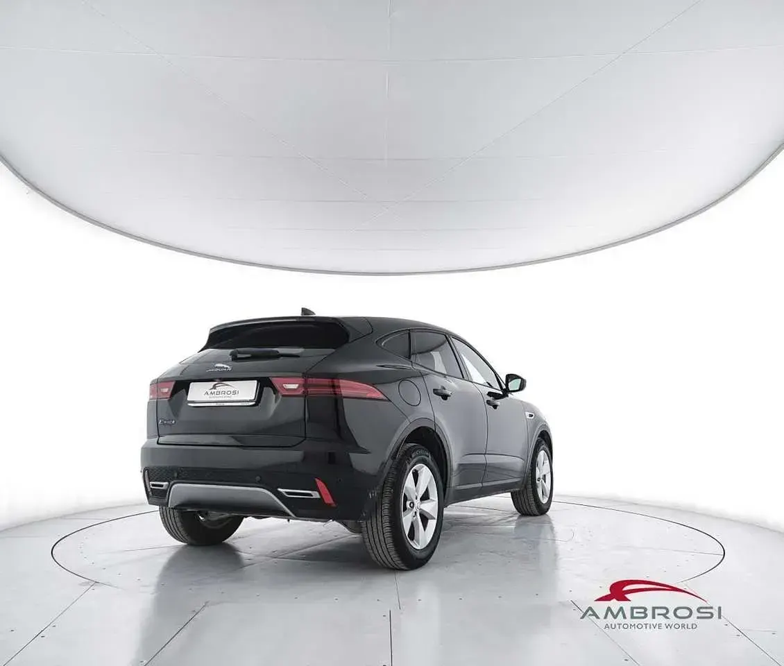 Usata Jaguar E-Pace R-Dynamic 163 CV (119 kW) 2022 Nero SUV