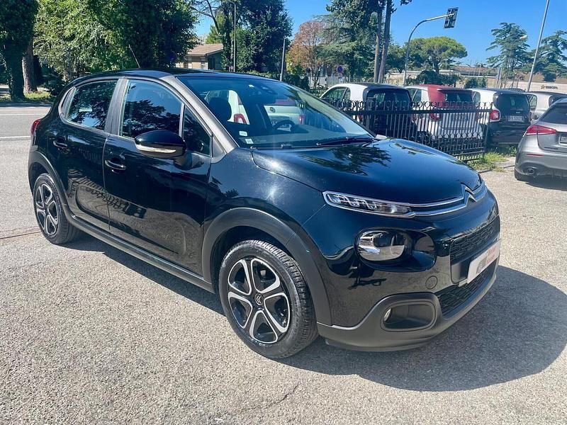 Nero Usata 2018 Citroën C3 Shine Tre volumi | 9000 € (Buon prezzo) - Immagine 1/4