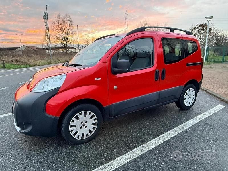 Usata Peugeot Bipper 75 CV (55 kW) 2013 Rosso Monovolume