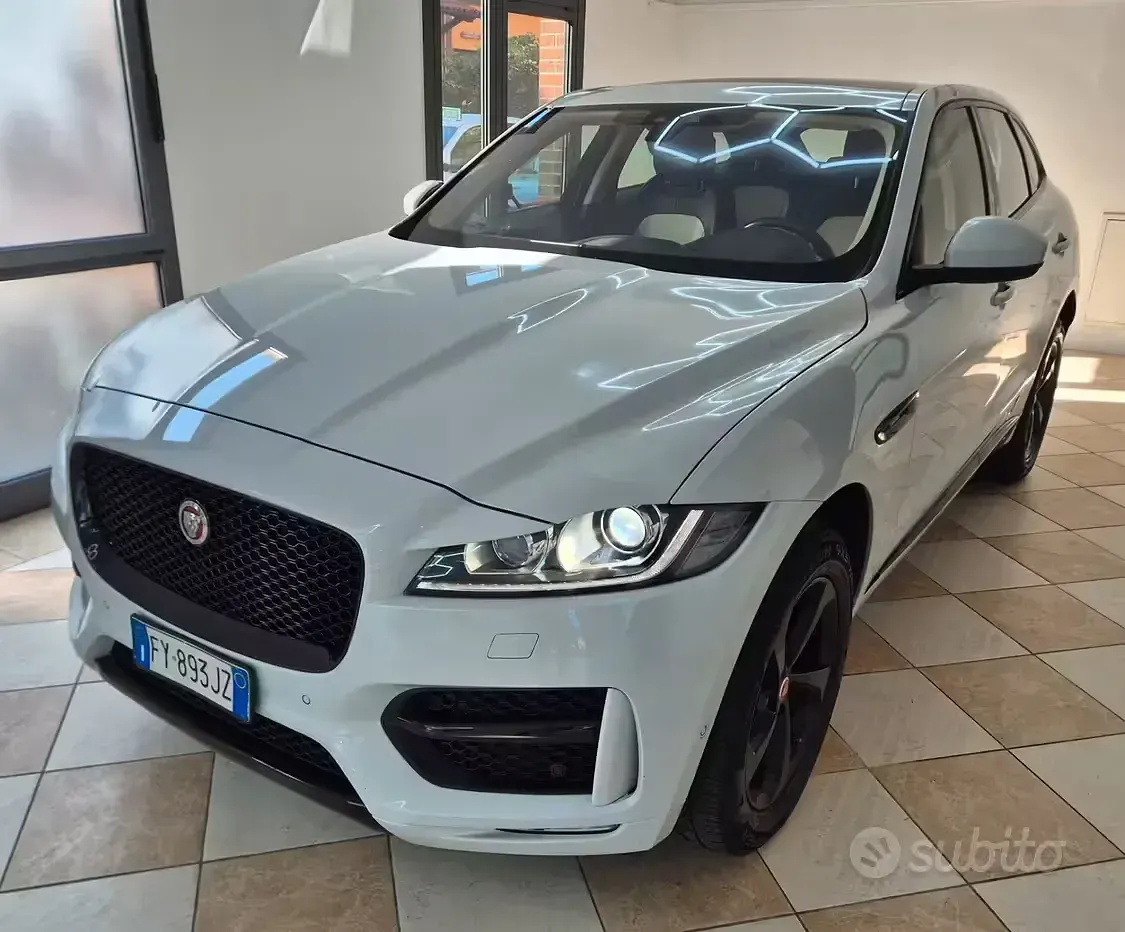Usata Jaguar F-Pace R-Sport 180 CV (132 kW) 2019 Bluazzurro SUV