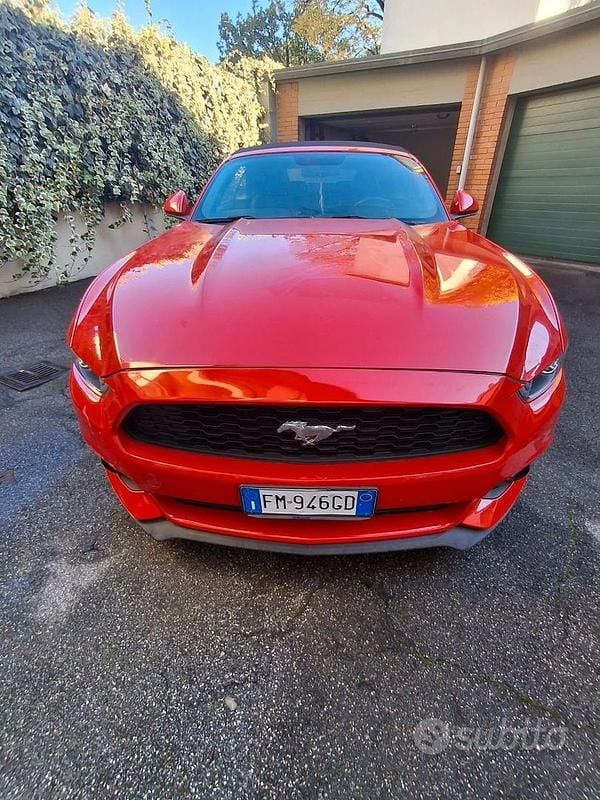 Usata Ford Mustang 317 CV (233 kW) 2017 Rosso Coupé