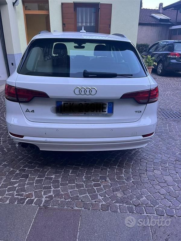 Usata Audi A4 Business 190 CV (139 kW) 2017 Bianco Station wagon