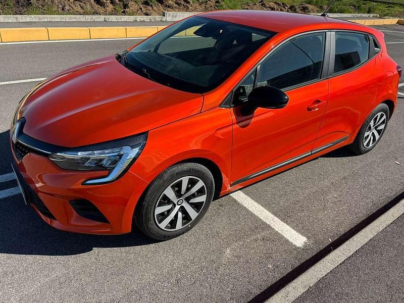 Usata Renault Clio V Equilibre 65 CV (47 kW) 2023 Arancione Utilitaria