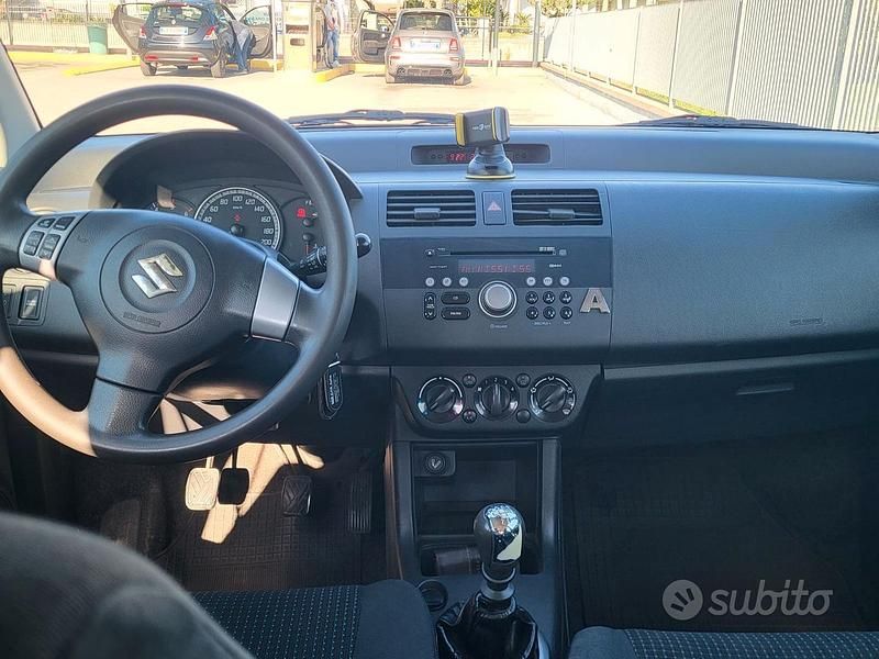 Usata Suzuki Swift 92 CV (67 kW) 2007 Utilitaria