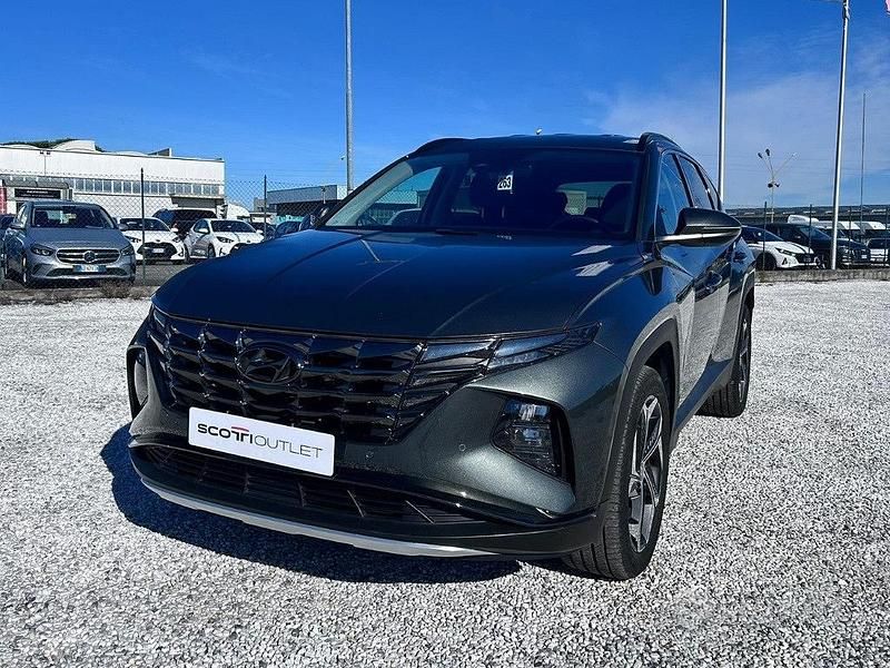 Grigio c/di fucile Usata 2021 Hyundai Tucson SUV | 21.500 € (Buon prezzo) - Immagine 1/4