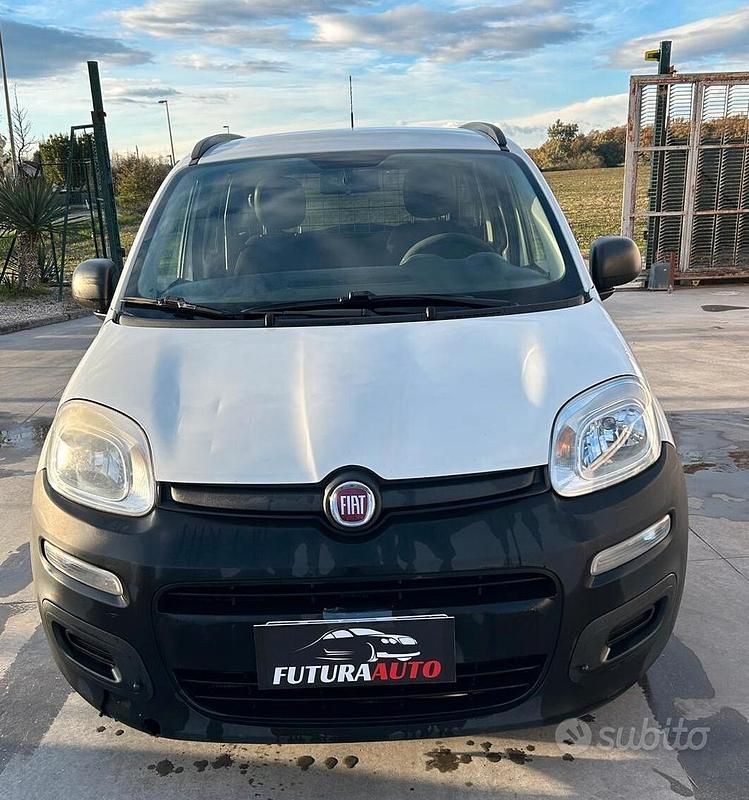 Usata Fiat Panda Pop 74 CV (54 kW) 2014 Bianco Furgone