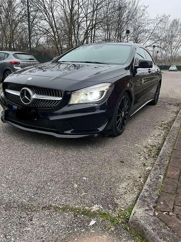 Usata Mercedes CLA220 Premium 177 CV (130 kW) 2016 Nero Berlina
