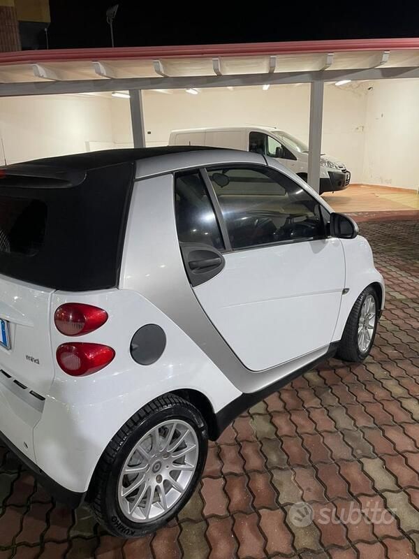 Usata Smart ForTwo Coupé 61 CV (44 kW) 2010 Cabrio