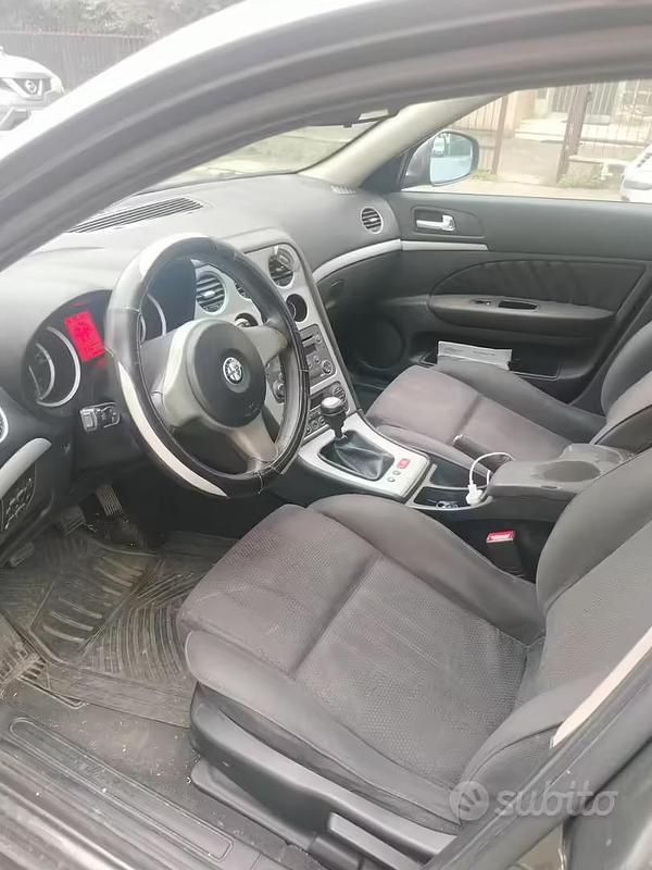 Usata Alfa Romeo 159 150 CV (110 kW) 2006 Grigio Station wagon