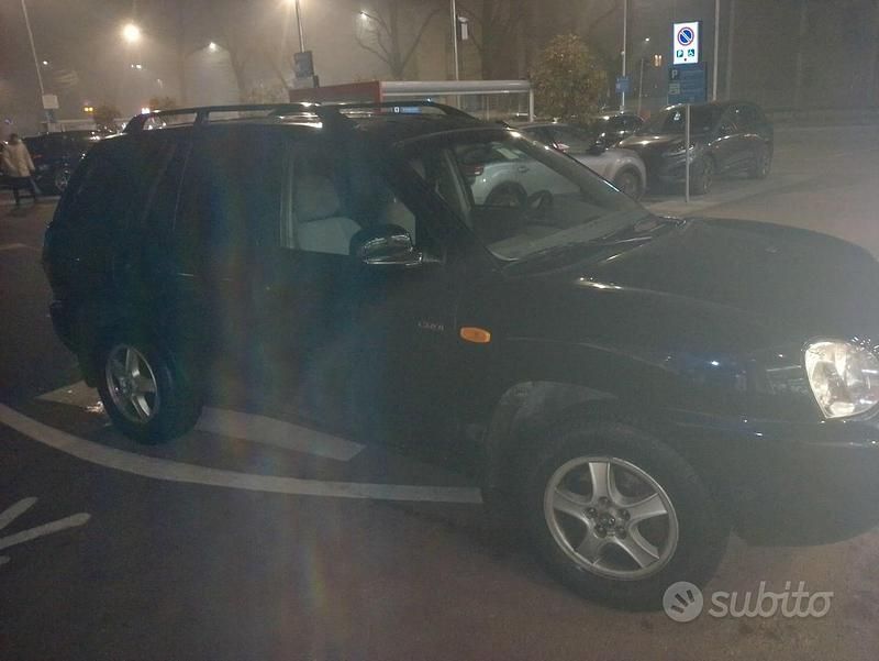 Usata Hyundai Santa Fe 112 CV (82 kW) 2005 Blu SUV