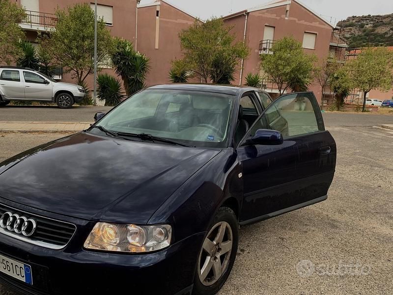 Usata Audi A3 130 CV (95 kW) 2001 Blu Coupé