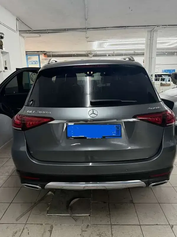 Usata Mercedes GLE300 Premium Plus 245 CV (180 kW) 2020 Grigio SUV