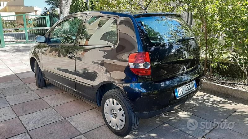 Usata VW Fox 69 CV (50 kW) 2009 Nero Utilitaria