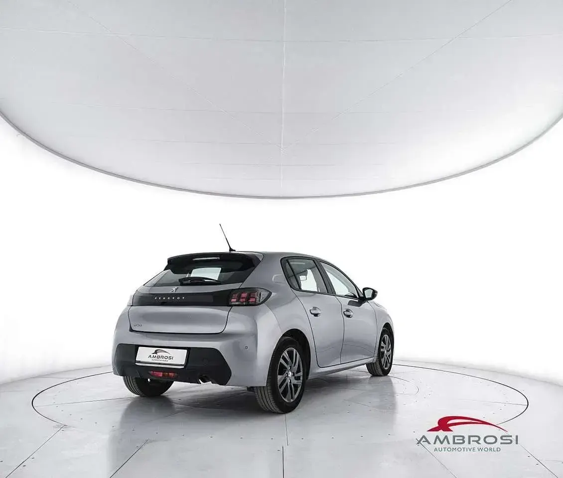 Usata Peugeot 208 Active 75 CV (55 kW) 2022 Grigio Utilitaria