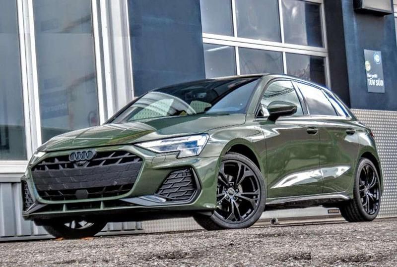 Nuova Audi A3 S-Line 150 CV (110 kW) 2025 Verde Berlina