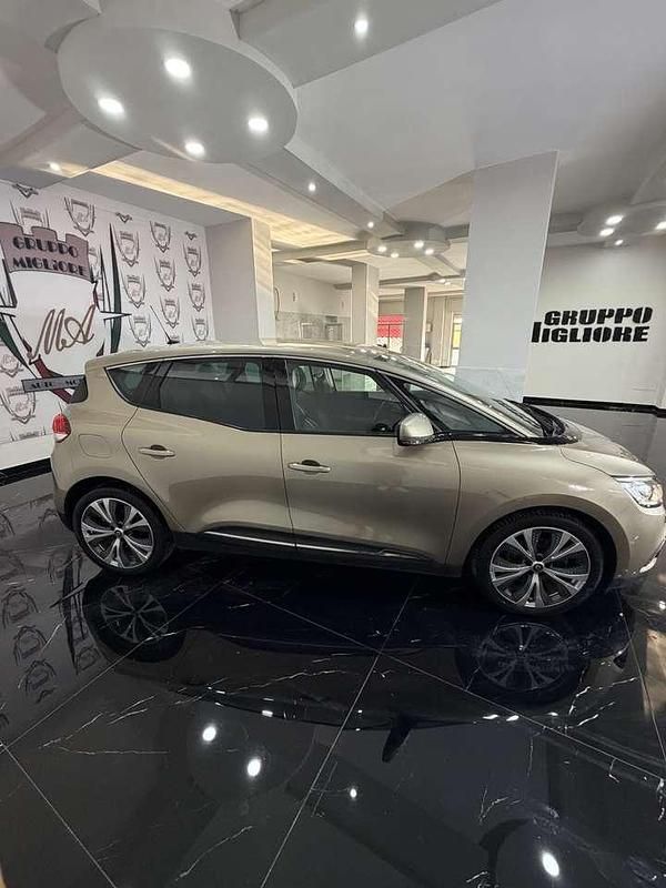 Usata Renault Scénic IV Intens 110 CV (80 kW) 2019 Bronzo Monovolume