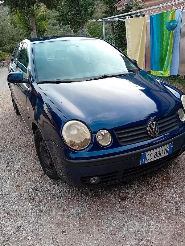 Usata VW Polo Trendline 69 CV (50 kW) 2006 Blu Utilitaria