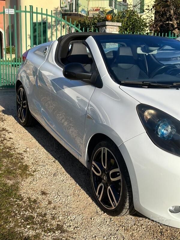 Usata Renault Wind 100 CV (73 kW) 2011 Bianco Cabrio