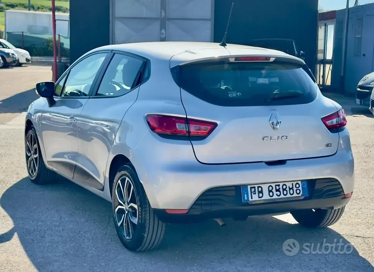 Usata Renault Clio IV 75 CV (55 kW) 2016 Grigio Berlina
