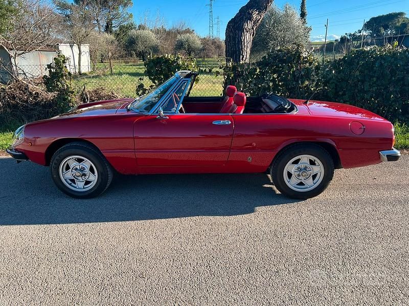 Usata Alfa Romeo Spider Veloce 1970 Rosso Cabrio