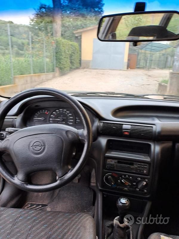 Usata Opel Astra 1997 Verde Berlina