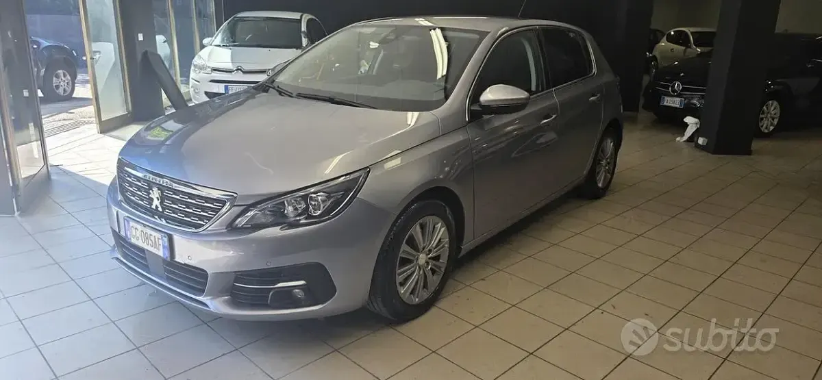Usata Peugeot 308 GT 131 CV (96 kW) 2021 Grigio Berlina