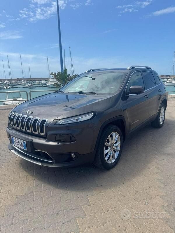 Usata Jeep Cherokee Limited 2016 Grigio SUV