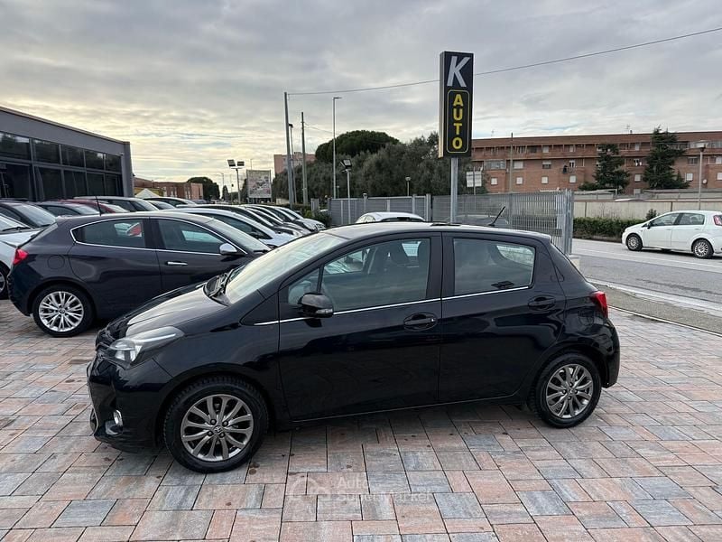 Usata Toyota Yaris 69 CV (50 kW) 2017 Other Berlina
