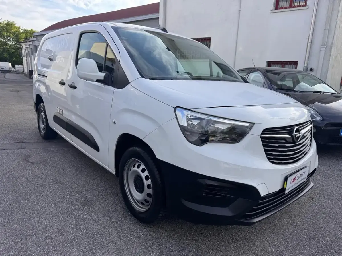 Usata Peugeot Partner 131 CV (96 kW) 2021 Bianco Monovolume