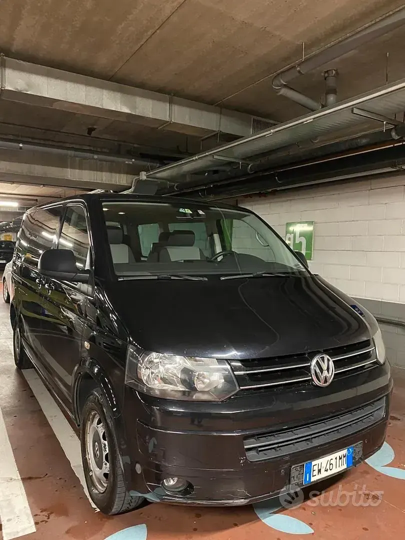 Usata VW Multivan Startline 140 CV (102 kW) 2014 Nero Monovolume