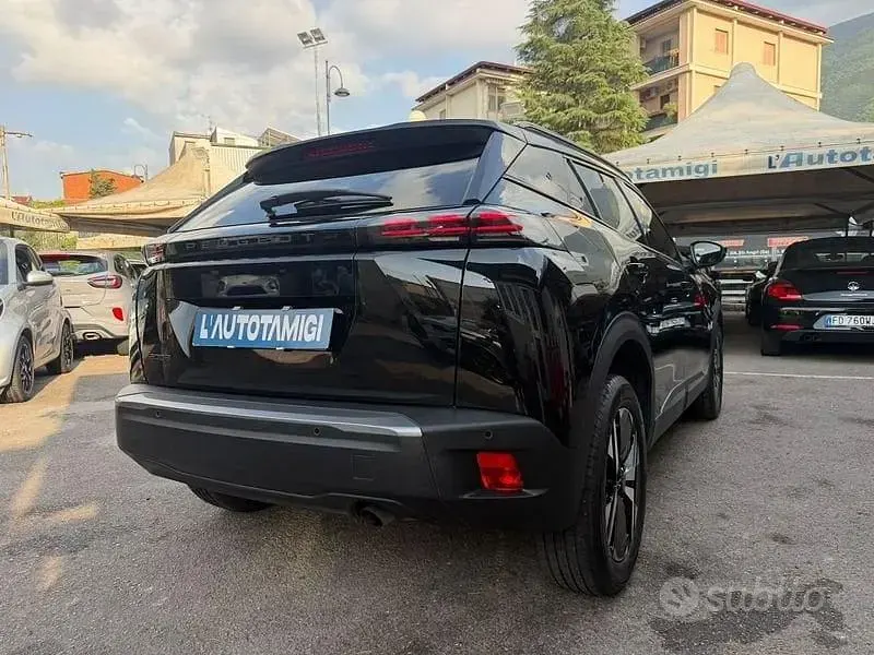 Usata Peugeot 2008 Allure 101 CV (74 kW) 2025 Nero SUV