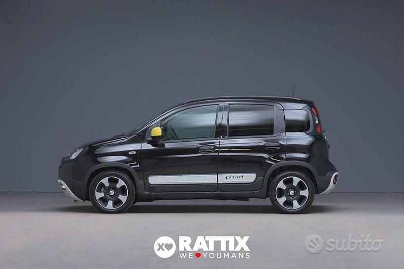 Usata Fiat Panda Cross 69 CV (50 kW) 2025 Nero Utilitaria
