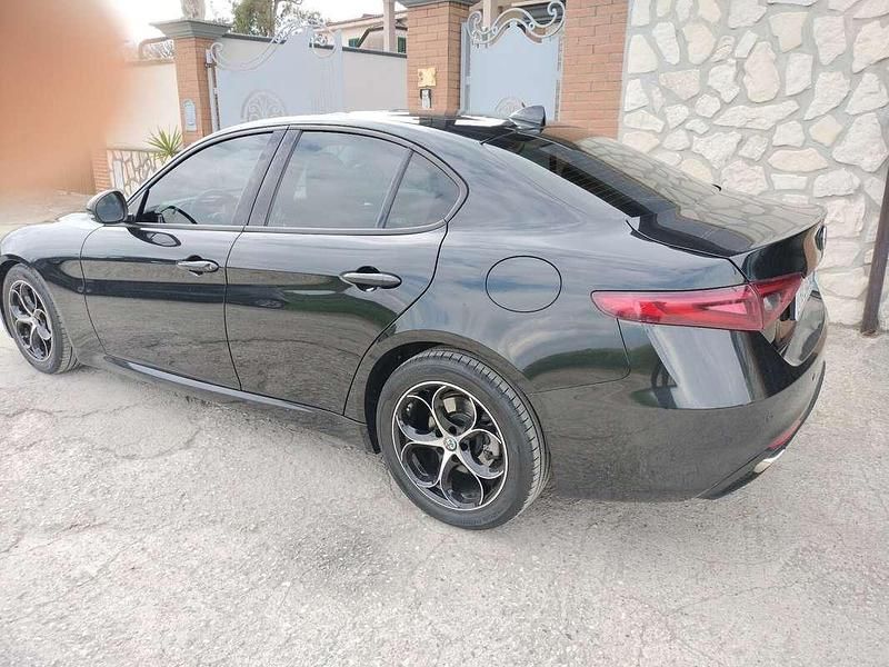 Käytetty Alfa Romeo Giulia Business Launch Edition 150 HP (110 kW) 2017 Sedan