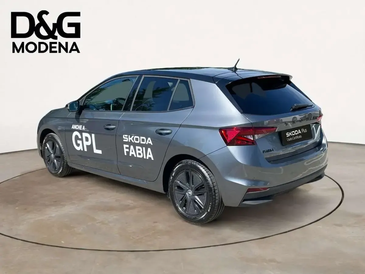 Usata Skoda Fabia 80 CV (58 kW) 2025 Argento Utilitaria